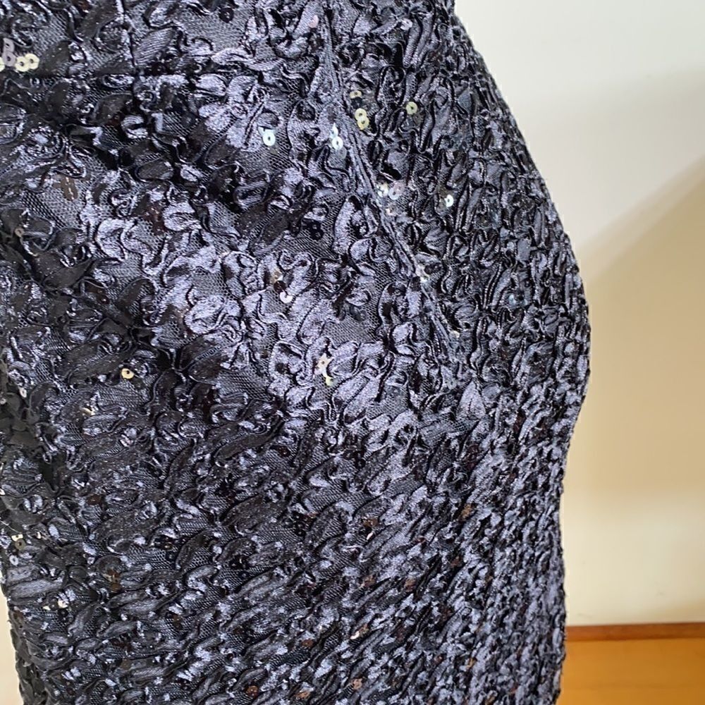 Decode 1.8 LBD Lace & Sequin 50’s Style Dress - Picture 9 of 16